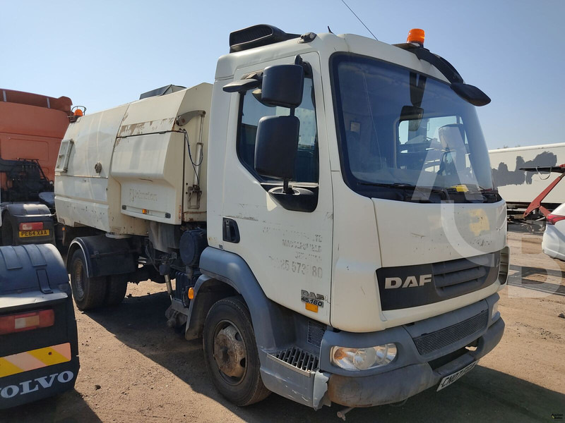 DAF LF45.160 - Kehrmaschine: das Bild 1 DAF LF45.160 - Kehrmaschine: das Bild 1