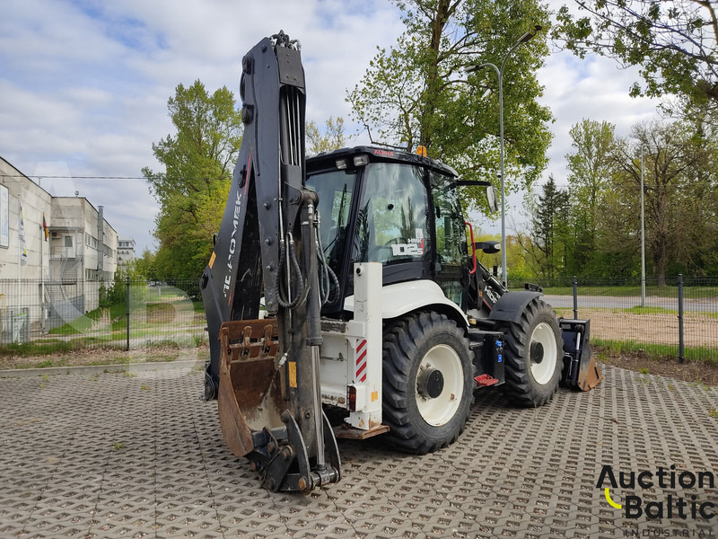 Hidromek HMK 102 S - Baggerlader: das Bild 4 Hidromek HMK 102 S - Baggerlader: das Bild 4