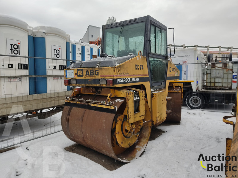 Ingersoll Rand DD74 - Walzen: das Bild 1 Ingersoll Rand DD74 - Walzen: das Bild 1