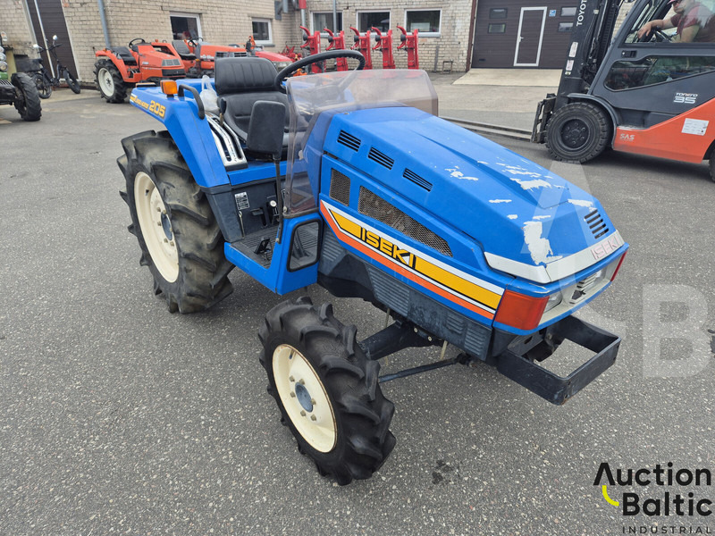 Iseki TU 205 - Traktor: das Bild 2 Iseki TU 205 - Traktor: das Bild 2