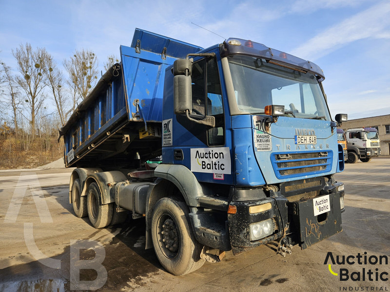 Iveco 260E44 - Kipper: das Bild 2 Iveco 260E44 - Kipper: das Bild 2