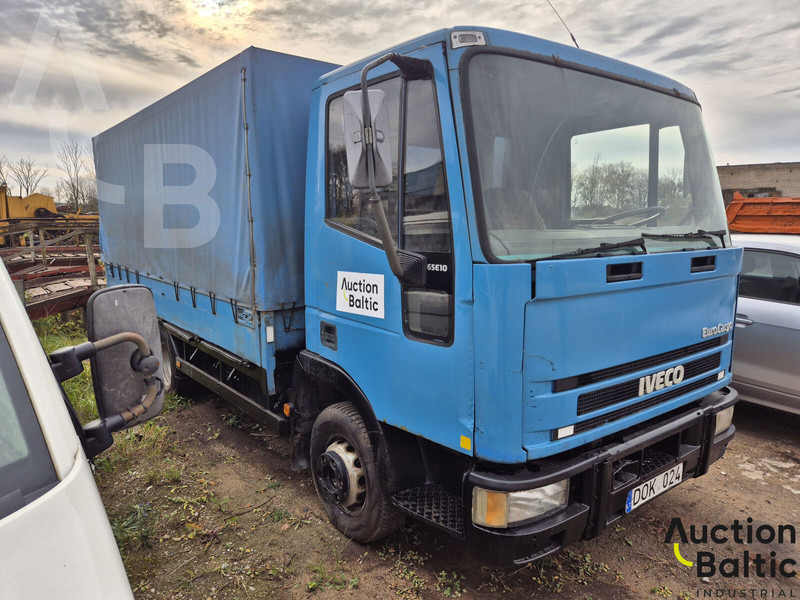 Iveco 65E10 - Plane LKW: das Bild 2 Iveco 65E10 - Plane LKW: das Bild 2