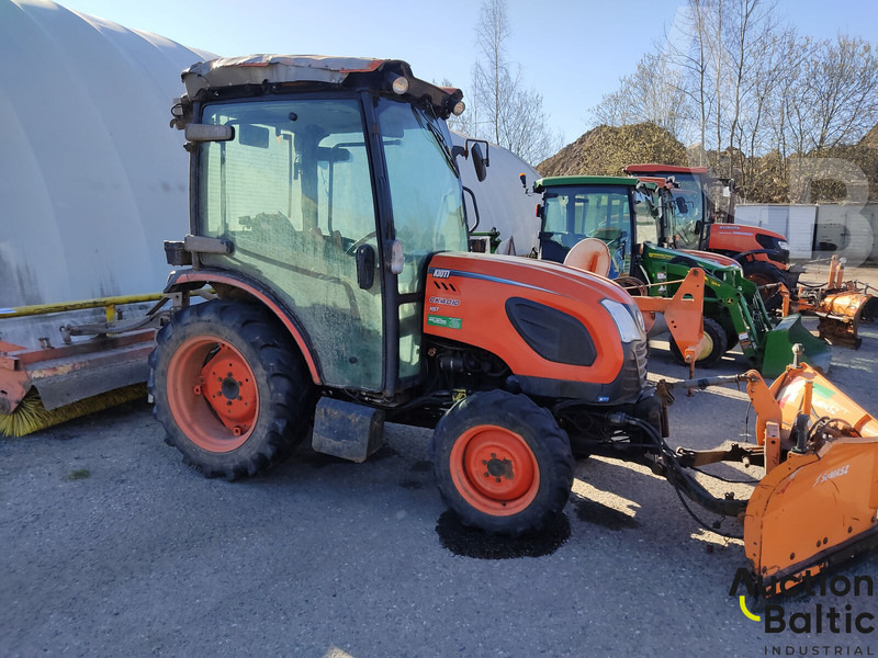 KIOTI CK 4010 - Traktor: das Bild 2 KIOTI CK 4010 - Traktor: das Bild 2