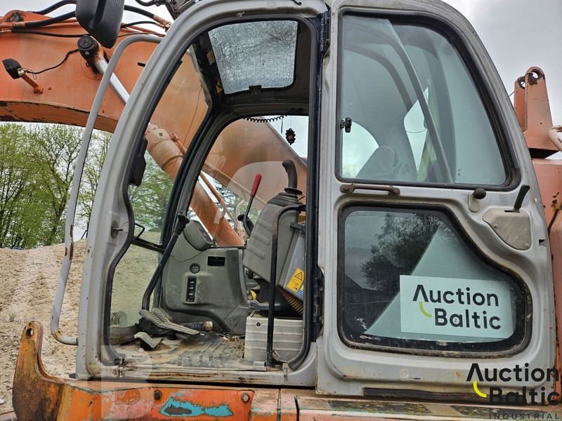 Kobelco SK 235 SR - Kettenbagger: das Bild 5 Kobelco SK 235 SR - Kettenbagger: das Bild 5