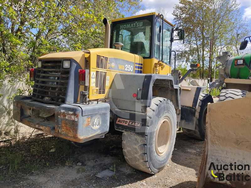 Komatsu WA250-5 - Radlader: das Bild 3 Komatsu WA250-5 - Radlader: das Bild 3