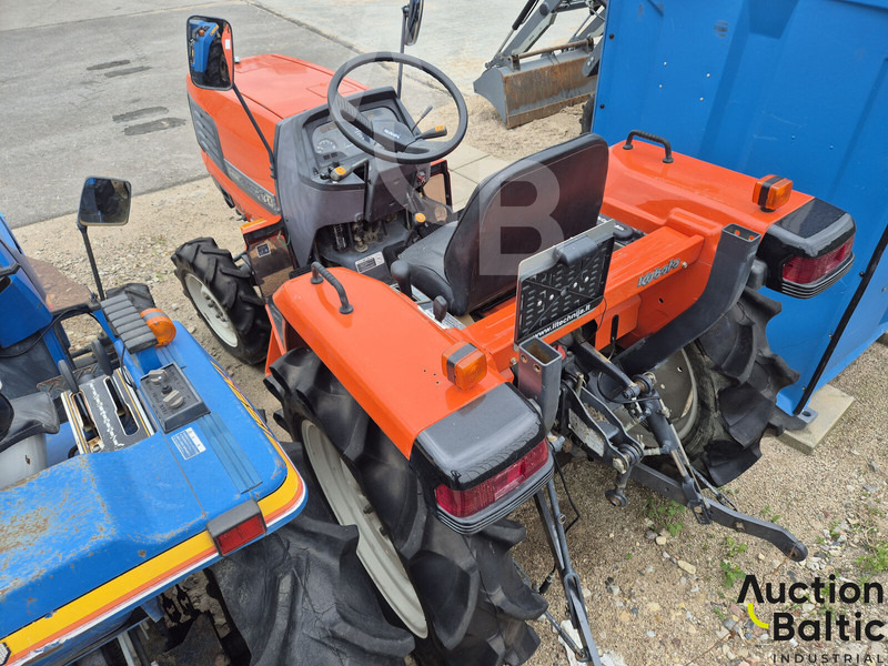 Kubota GL 240 - Traktor: das Bild 3 Kubota GL 240 - Traktor: das Bild 3
