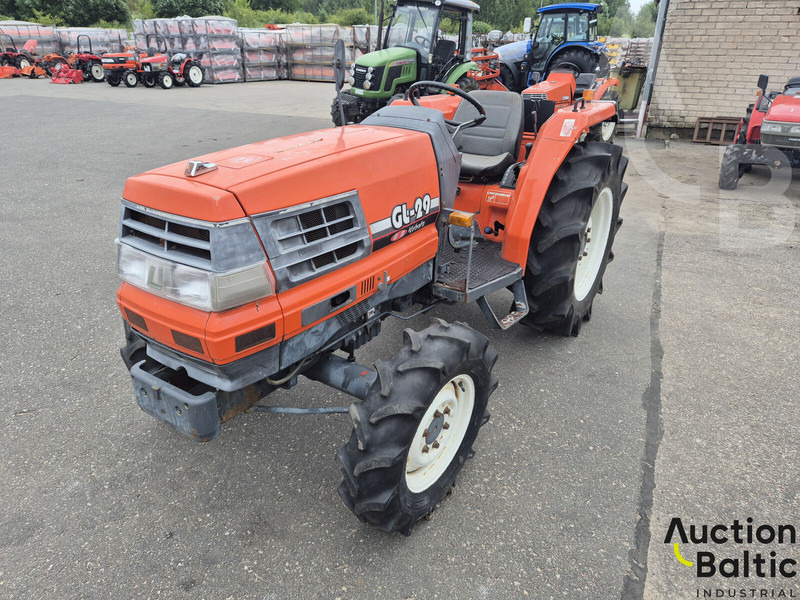 Kubota GL 29 - Traktor: das Bild 2 Kubota GL 29 - Traktor: das Bild 2