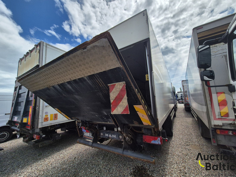 MAN 18.290 - Koffer LKW: das Bild 4 MAN 18.290 - Koffer LKW: das Bild 4