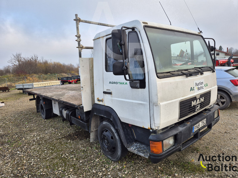 MAN 8.153 - Pritsche LKW: das Bild 2 MAN 8.153 - Pritsche LKW: das Bild 2