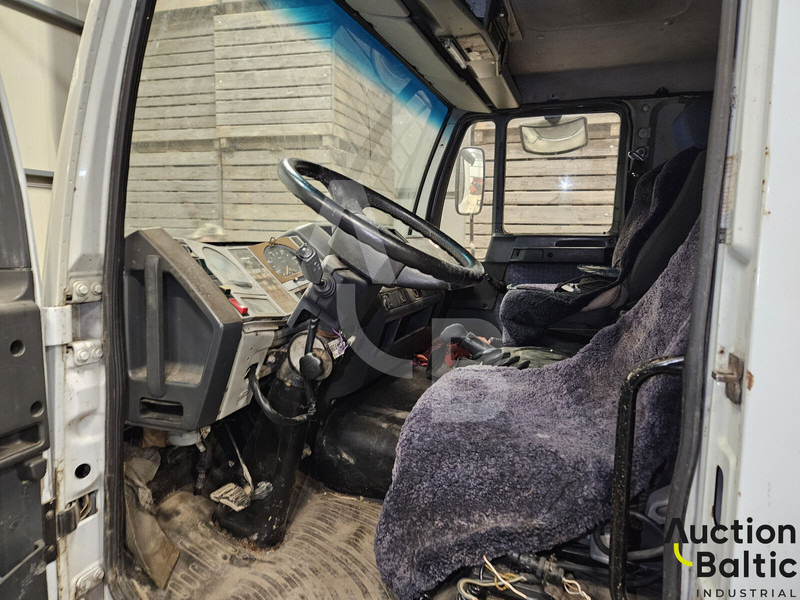 MAN 8.224 - Autotransporter LKW: das Bild 5 MAN 8.224 - Autotransporter LKW: das Bild 5