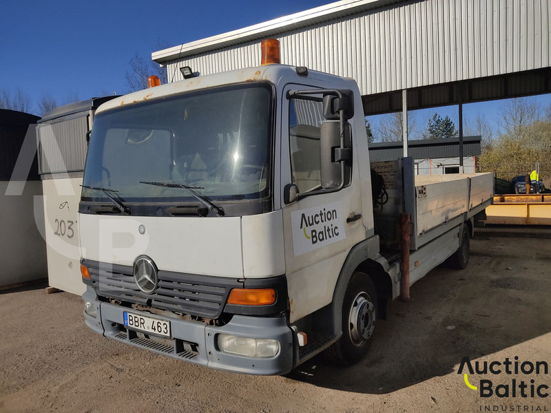 Mercedes-Benz 1017 - Kipper: das Bild 2 Mercedes-Benz 1017 - Kipper: das Bild 2