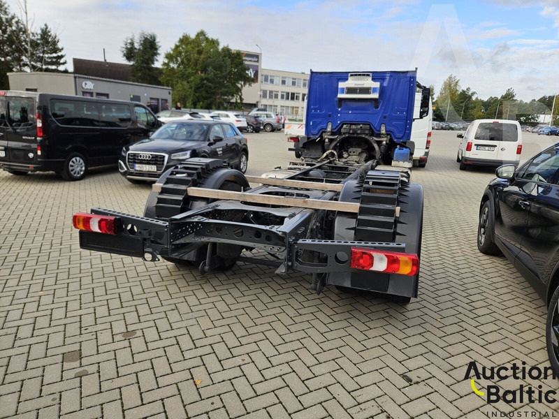 Mercedes-Benz Actros 1843 - Fahrgestell LKW: das Bild 3 Mercedes-Benz Actros 1843 - Fahrgestell LKW: das Bild 3
