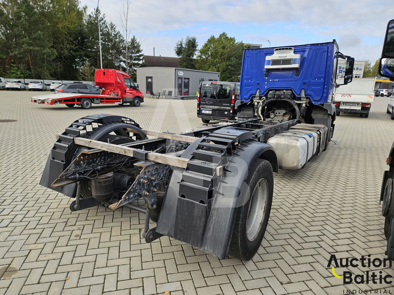 Mercedes-Benz Actros 1843 - Fahrgestell LKW: das Bild 3 Mercedes-Benz Actros 1843 - Fahrgestell LKW: das Bild 3