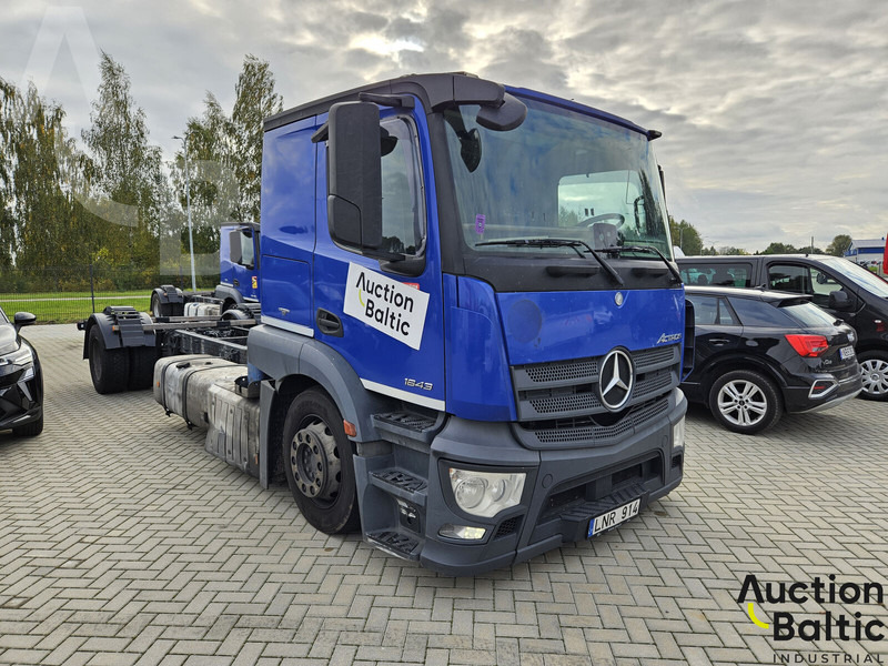Mercedes-Benz Actros 1843 - Fahrgestell LKW: das Bild 1 Mercedes-Benz Actros 1843 - Fahrgestell LKW: das Bild 1