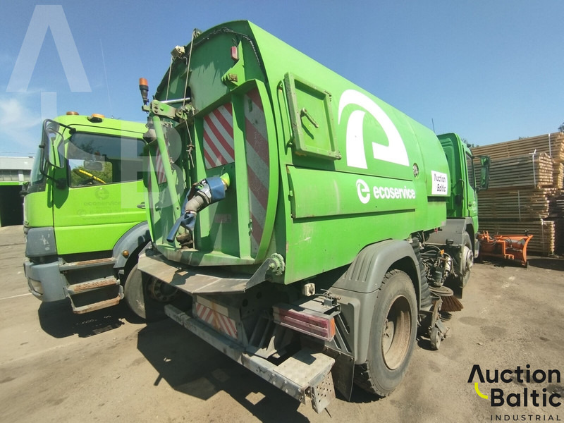 Mercedes-Benz Atego 1318 - Kehrmaschine: das Bild 3 Mercedes-Benz Atego 1318 - Kehrmaschine: das Bild 3