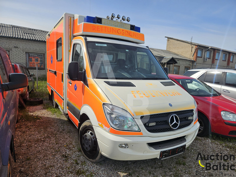 Mercedes-Benz Sprinter - Krankenwagen: das Bild 1 Mercedes-Benz Sprinter - Krankenwagen: das Bild 1