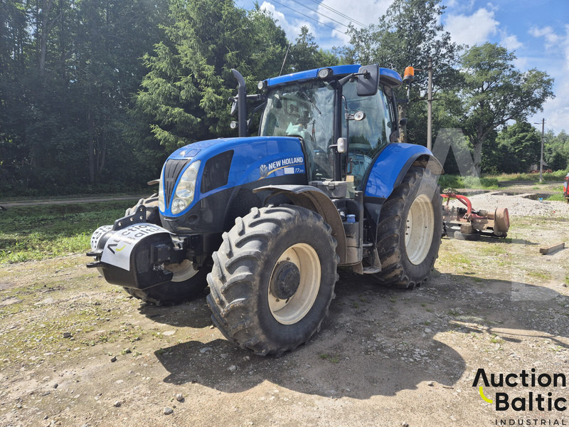 New Holland T 7.210 - Traktor: das Bild 2 New Holland T 7.210 - Traktor: das Bild 2