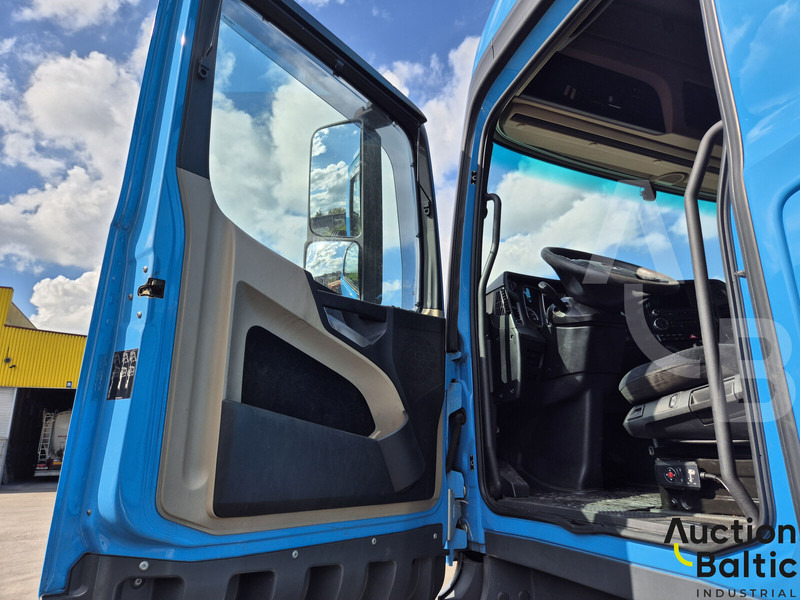 Mercedes-Benz Actros 1842 - Sattelzugmaschine: das Bild 5 Mercedes-Benz Actros 1842 - Sattelzugmaschine: das Bild 5