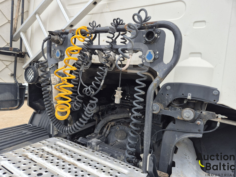 Sattelzugmaschine Scania R 410: das Bild 17