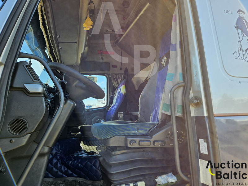 Volvo FH12 - Sattelzugmaschine: das Bild 5 Volvo FH12 - Sattelzugmaschine: das Bild 5