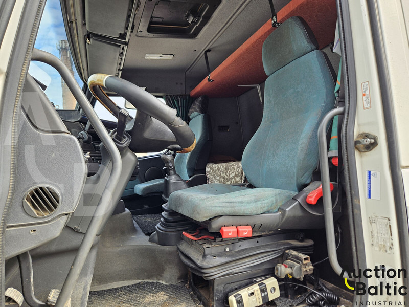 Volvo FH12 - Sattelzugmaschine: das Bild 5 Volvo FH12 - Sattelzugmaschine: das Bild 5