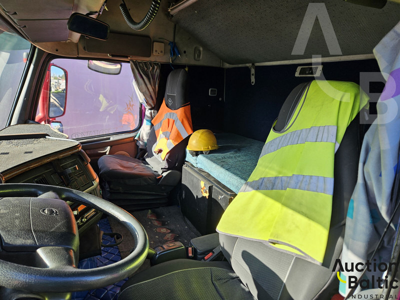 Volvo FH12 - Sattelzugmaschine: das Bild 5 Volvo FH12 - Sattelzugmaschine: das Bild 5