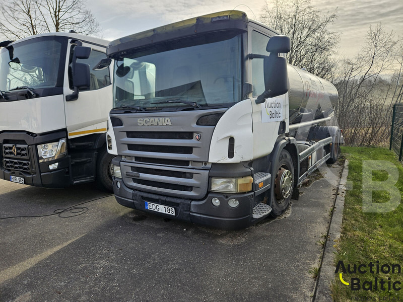 Scania P 230 - Tankwagen: das Bild 1 Scania P 230 - Tankwagen: das Bild 1