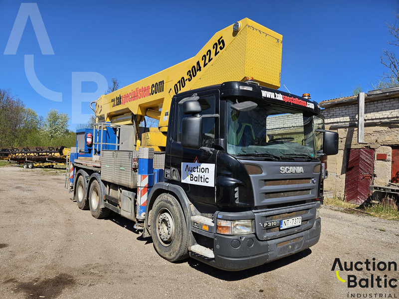 Scania P 310 - LKW mit Arbeitsbühne: das Bild 2 Scania P 310 - LKW mit Arbeitsbühne: das Bild 2
