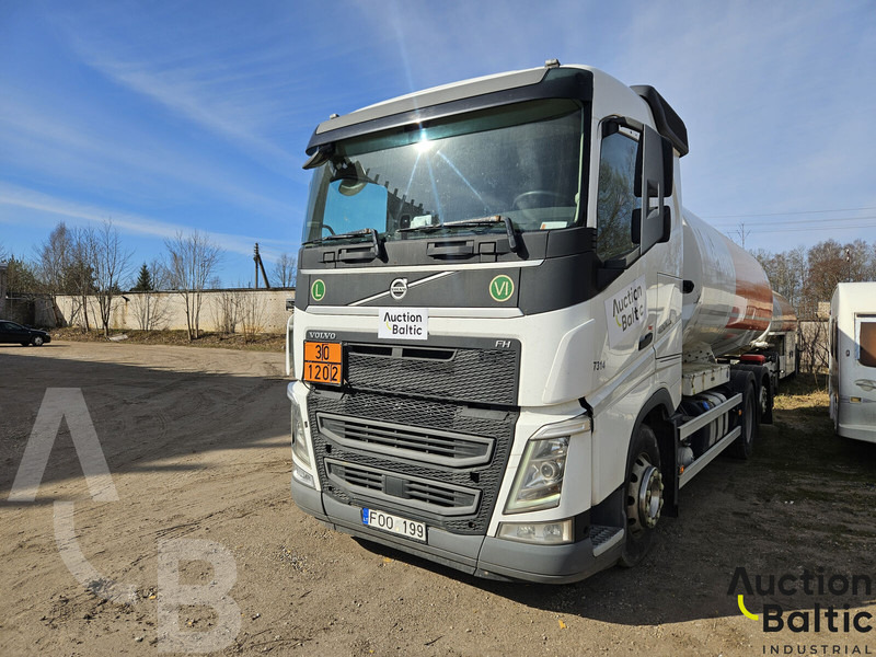 Volvo FH 420 - Tankwagen: das Bild 2 Volvo FH 420 - Tankwagen: das Bild 2