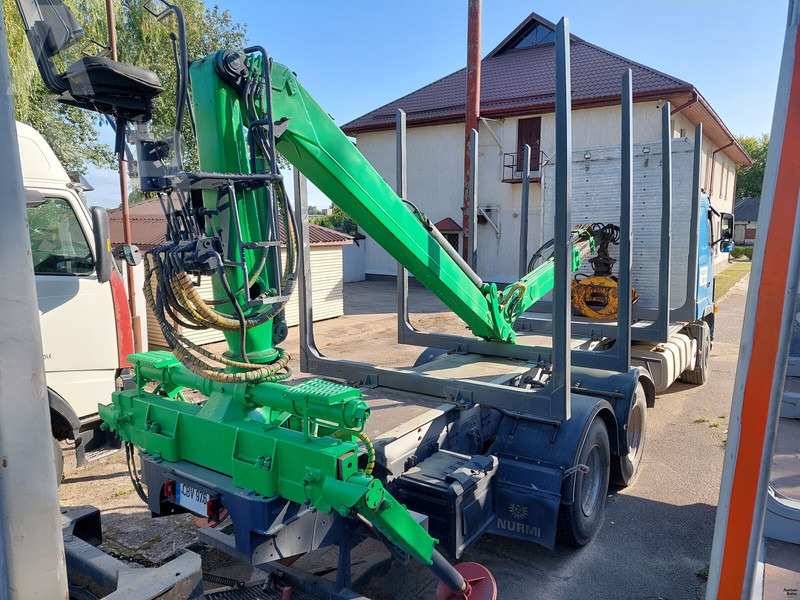 Volvo FH12 - Holztransporter: das Bild 3 Volvo FH12 - Holztransporter: das Bild 3