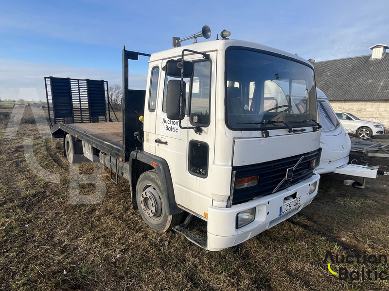 Volvo FL4-6 - Abschleppwagen: das Bild 1 Volvo FL4-6 - Abschleppwagen: das Bild 1