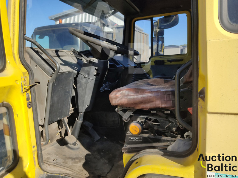 Volvo FL618 - Müllwagen: das Bild 5 Volvo FL618 - Müllwagen: das Bild 5