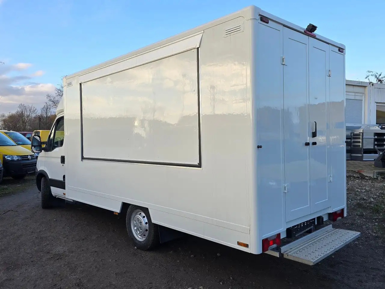 Iveco C30C/ FOODTRUCK/ Daily - Verkaufsfahrzeug: das Bild 4 Iveco C30C/ FOODTRUCK/ Daily - Verkaufsfahrzeug: das Bild 4