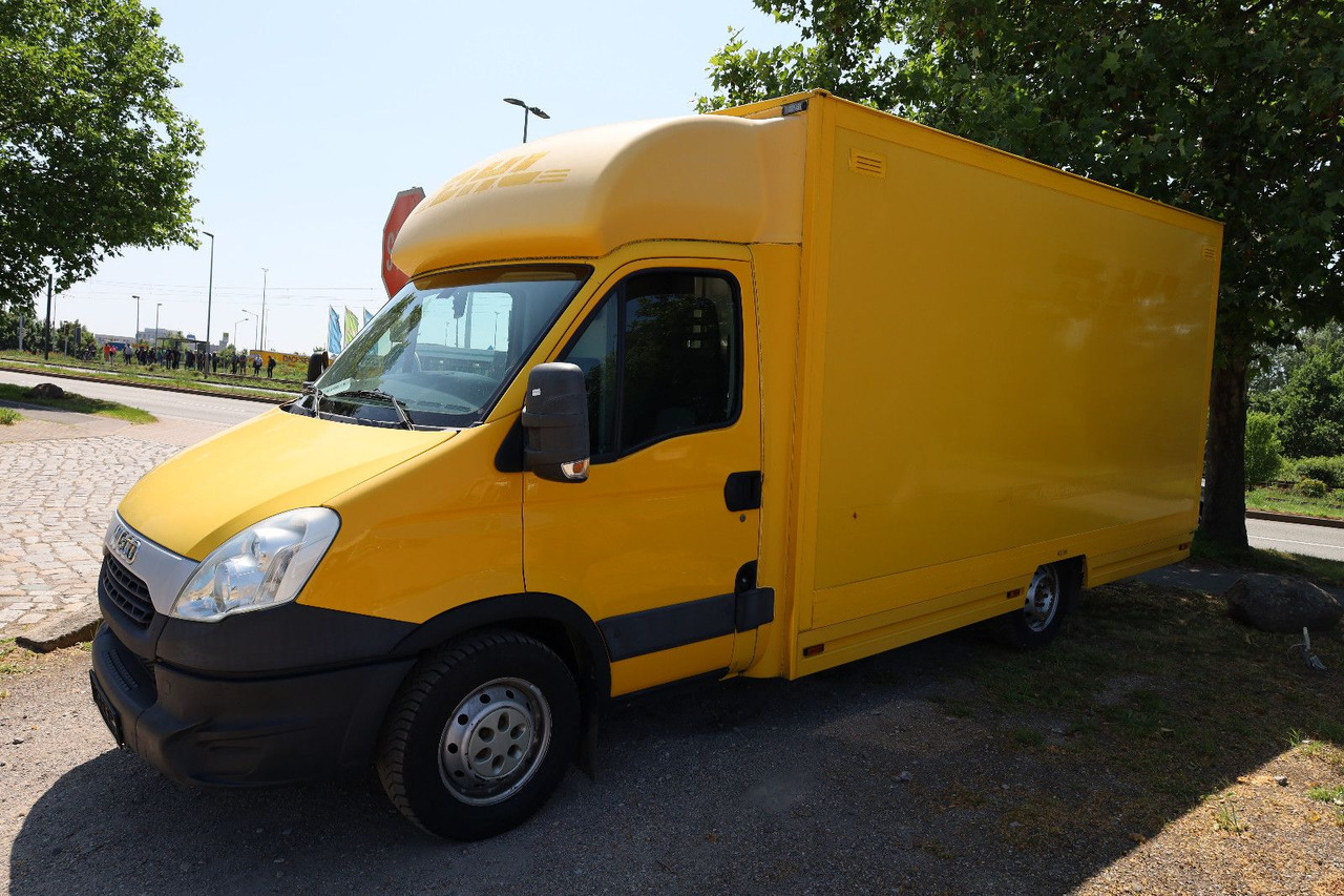 Iveco IS35SI2AA Daily/ Regalsystem/Luftfeder - Koffer Transporter: das Bild 1 Iveco IS35SI2AA Daily/ Regalsystem/Luftfeder - Koffer Transporter: das Bild 1