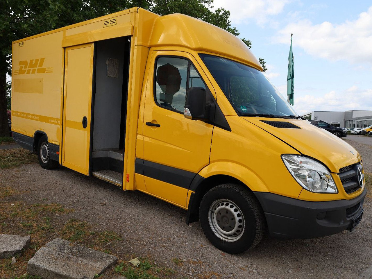 Mercedes-Benz Sprinter II Pritsche/ Koffer/Regalsystem - Koffer Transporter: das Bild 5 Mercedes-Benz Sprinter II Pritsche/ Koffer/Regalsystem - Koffer Transporter: das Bild 5
