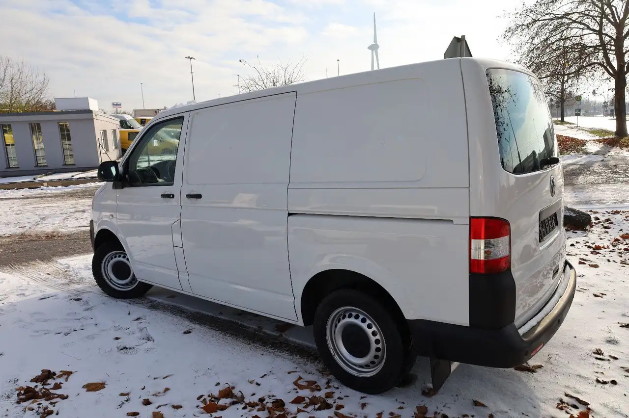 Volkswagen T5 Transporter Kasten-Kombi 2.0 TDI/EU5/1.Hand - Kastenwagen: das Bild 3 Volkswagen T5 Transporter Kasten-Kombi 2.0 TDI/EU5/1.Hand - Kastenwagen: das Bild 3