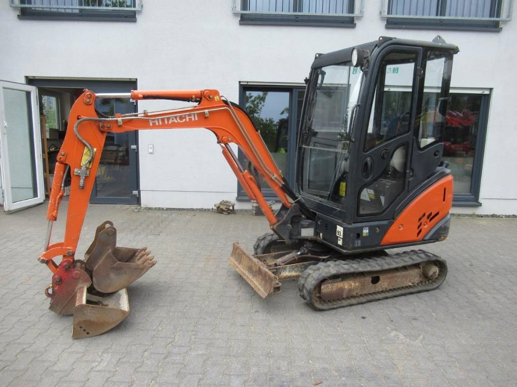 Hitachi ZX 18-3 CLR - Minibagger: das Bild 1 Hitachi ZX 18-3 CLR - Minibagger: das Bild 1