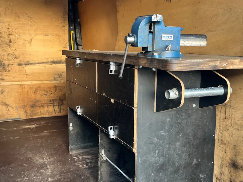 MAN TGE 3.180 AUTOMAAT*243.000km*MAN TGE3.180* - Kastenwagen: das Bild 5 MAN TGE 3.180 AUTOMAAT*243.000km*MAN TGE3.180* - Kastenwagen: das Bild 5