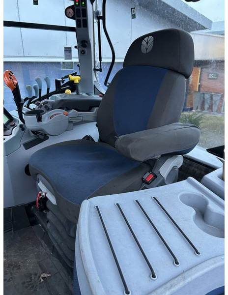 Traktor New Holland New Holland T7.215S: das Bild 17 Traktor New Holland New Holland T7.215S: das Bild 17