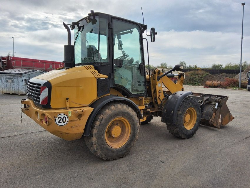 CATERPILLAR 908H - Radlader: das Bild 2 CATERPILLAR 908H - Radlader: das Bild 2