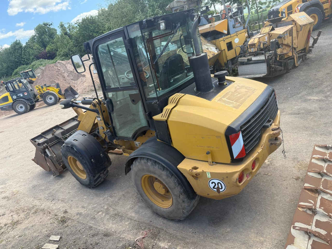Caterpillar 908 H 2 mal verfügbar - Radlader: das Bild 1 Caterpillar 908 H 2 mal verfügbar - Radlader: das Bild 1