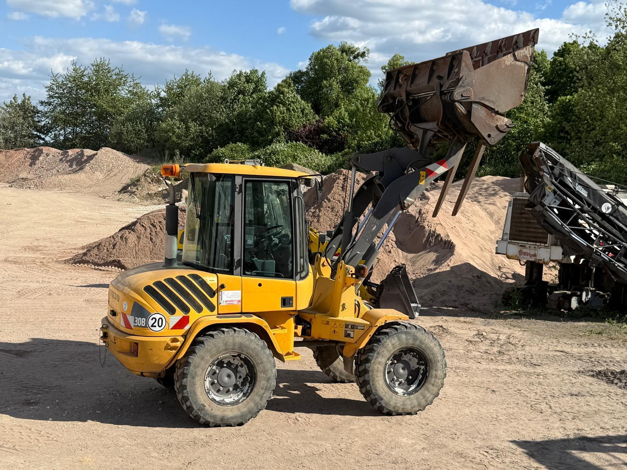 Volvo L 30 B-Z/K incl. 3-1shovel and fork - Radlader: das Bild 1 Volvo L 30 B-Z/K incl. 3-1shovel and fork - Radlader: das Bild 1