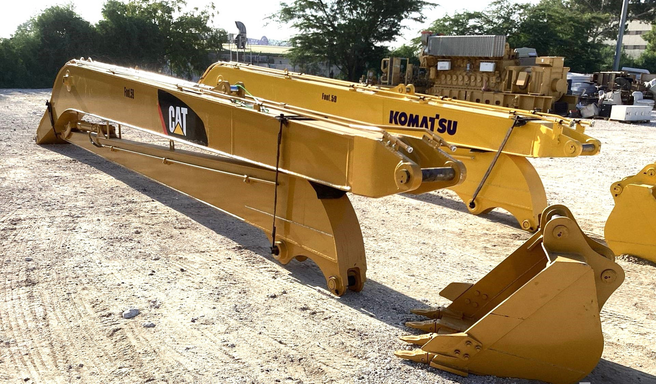CATERPILLAR CAT 320 - Ausleger für Bagger: das Bild 1 CATERPILLAR CAT 320 - Ausleger für Bagger: das Bild 1