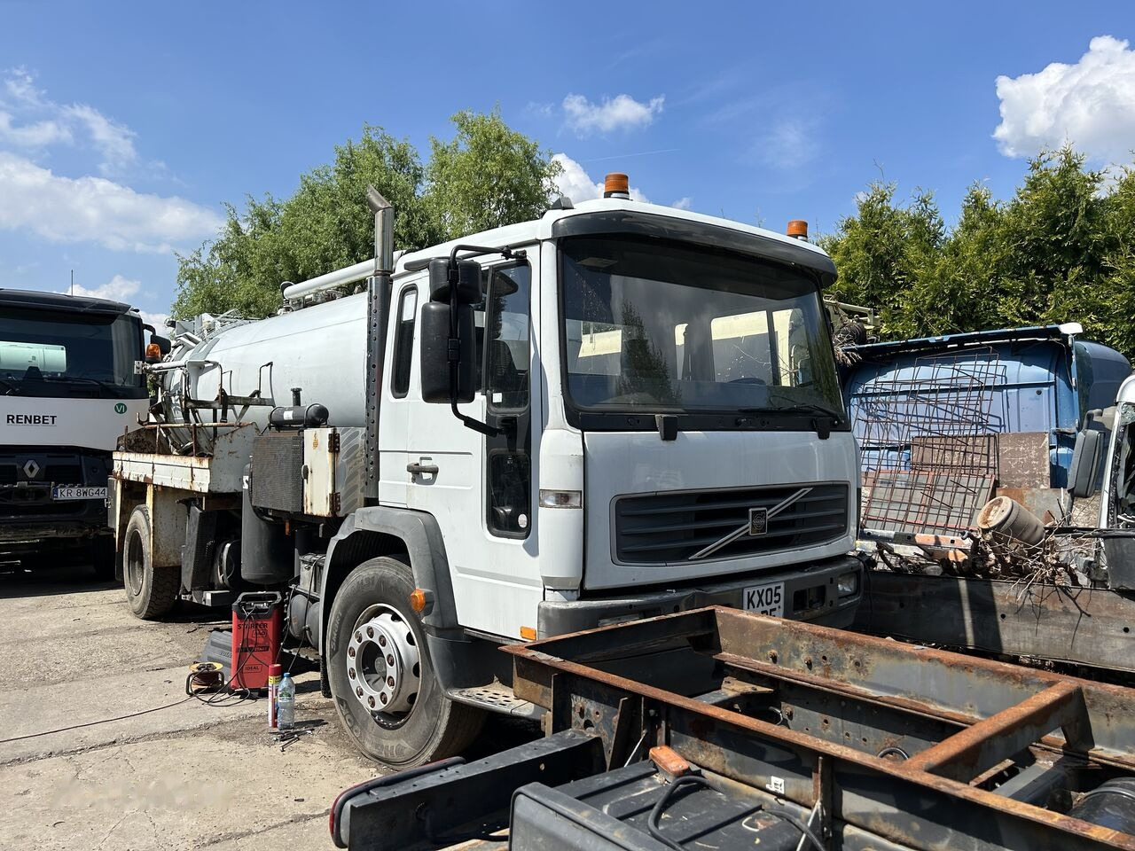 Volvo FL6.18 - Saug-/ Spülfahrzeug: das Bild 1 Volvo FL6.18 - Saug-/ Spülfahrzeug: das Bild 1
