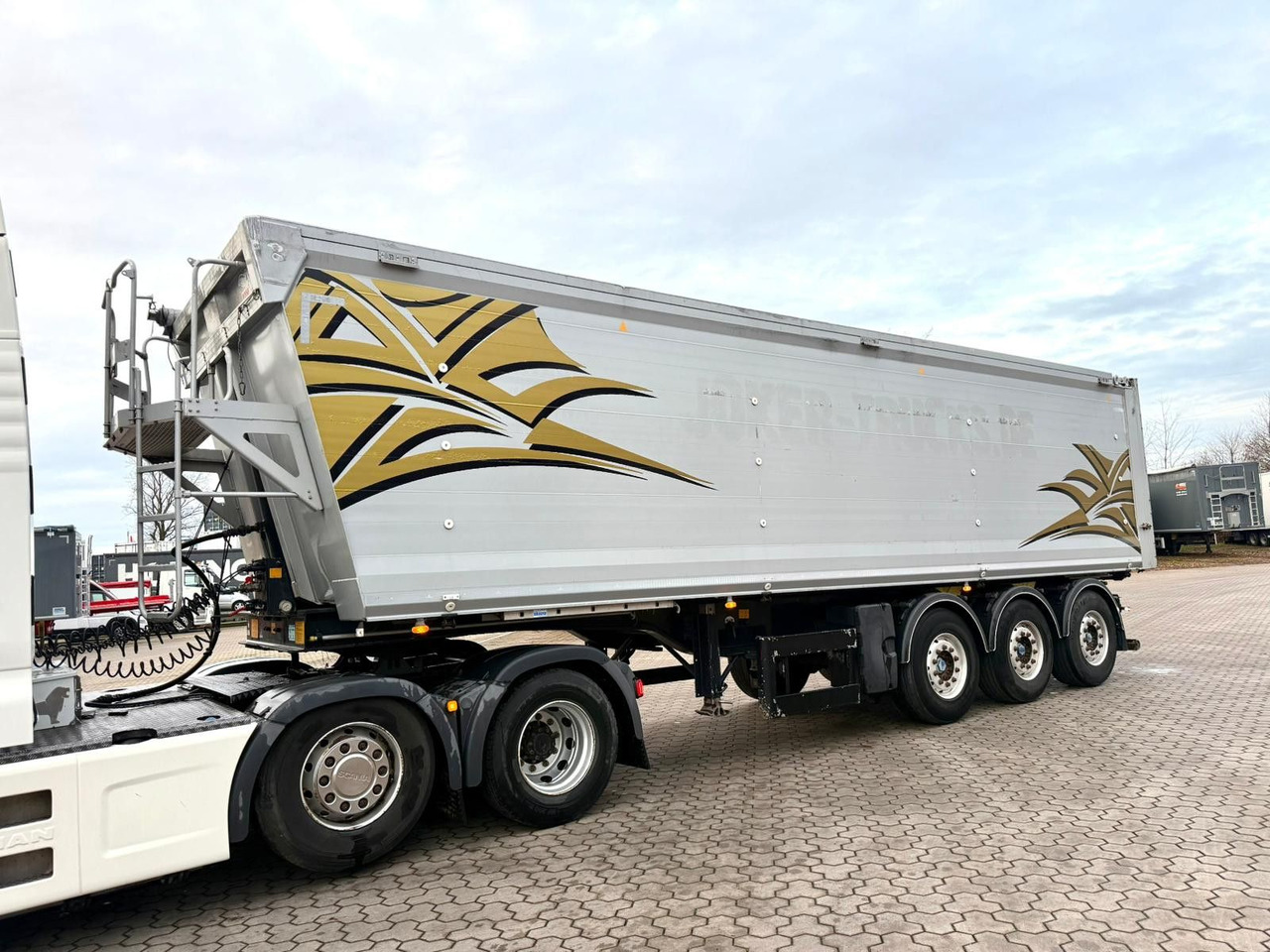 Benalu Bulkliner 95 Alu Kippmulde 51,5m³ - Kipper Auflieger: das Bild 2 Benalu Bulkliner 95 Alu Kippmulde 51,5m³ - Kipper Auflieger: das Bild 2