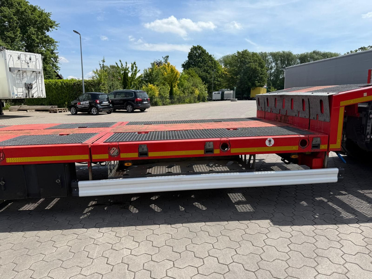 Kässbohrer SLS.HS Tieflader mit hydr. Schwanenhals - Tieflader Auflieger: das Bild 4 Kässbohrer SLS.HS Tieflader mit hydr. Schwanenhals - Tieflader Auflieger: das Bild 4