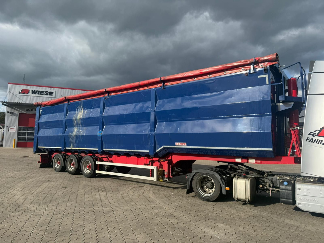 Kempf SKM 35/3 Großraummulde für Schrott 85m³ - Kipper Auflieger: das Bild 1 Kempf SKM 35/3 Großraummulde für Schrott 85m³ - Kipper Auflieger: das Bild 1