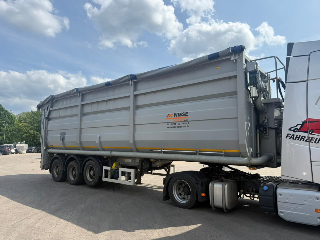 Kotte Kombiauflieger für Gülle und Schüttgut - Tankauflieger: das Bild 4 Kotte Kombiauflieger für Gülle und Schüttgut - Tankauflieger: das Bild 4