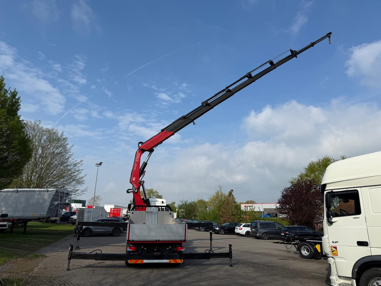 MAN 35.520 8x4 Kran Fassi F800, OHNE ABSTÜTZÜBERWACH - Pritsche LKW, Autokran: das Bild 4 MAN 35.520 8x4 Kran Fassi F800, OHNE ABSTÜTZÜBERWACH - Pritsche LKW, Autokran: das Bild 4
