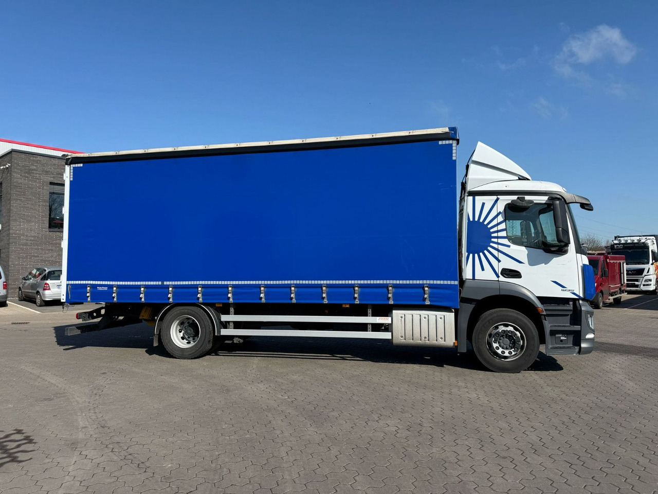 Mercedes-Benz Antos 1835 L - 4x2 Schiebeplane - Plane LKW: das Bild 5 Mercedes-Benz Antos 1835 L - 4x2 Schiebeplane - Plane LKW: das Bild 5